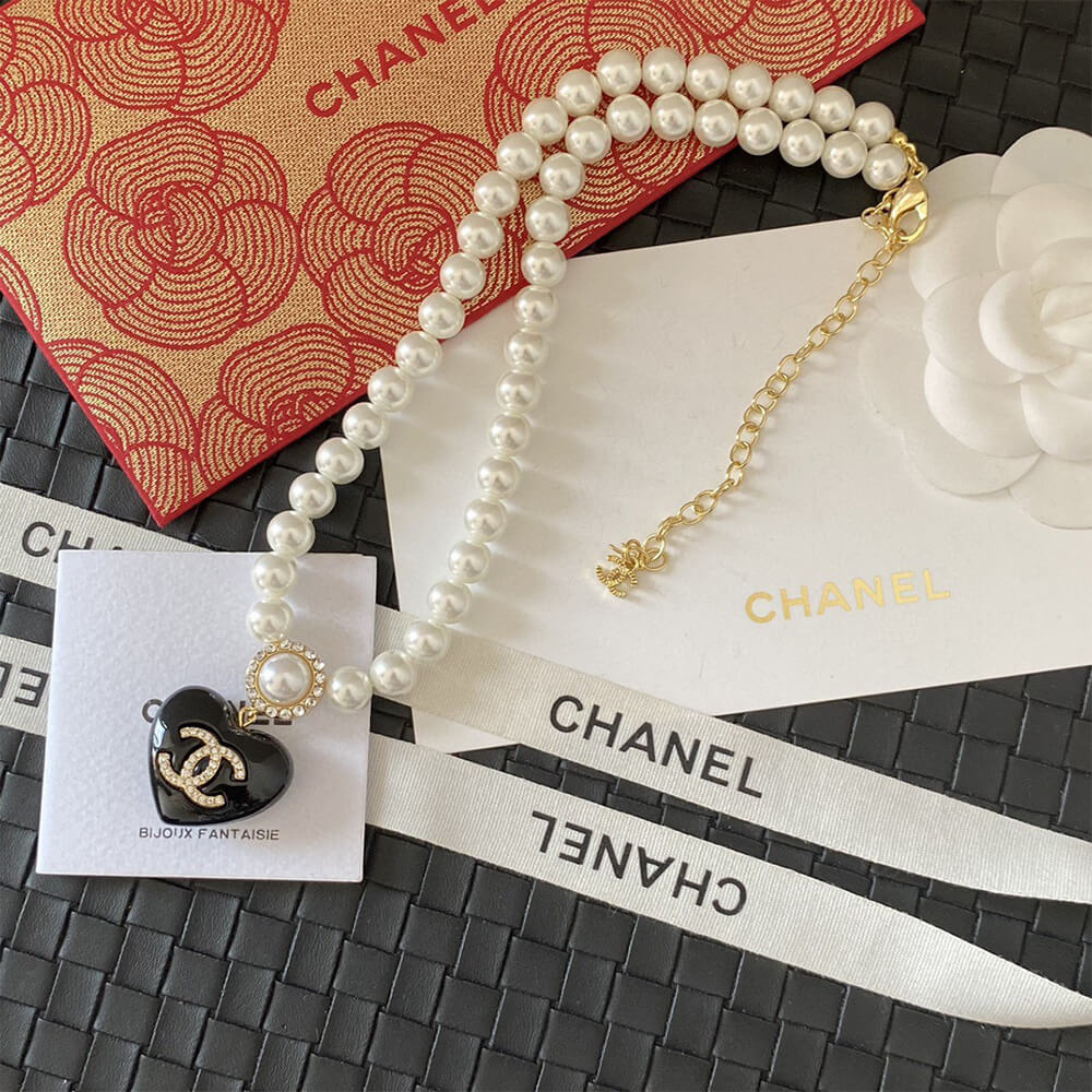 Ch**el Pearl Heart Charm NECKLACE