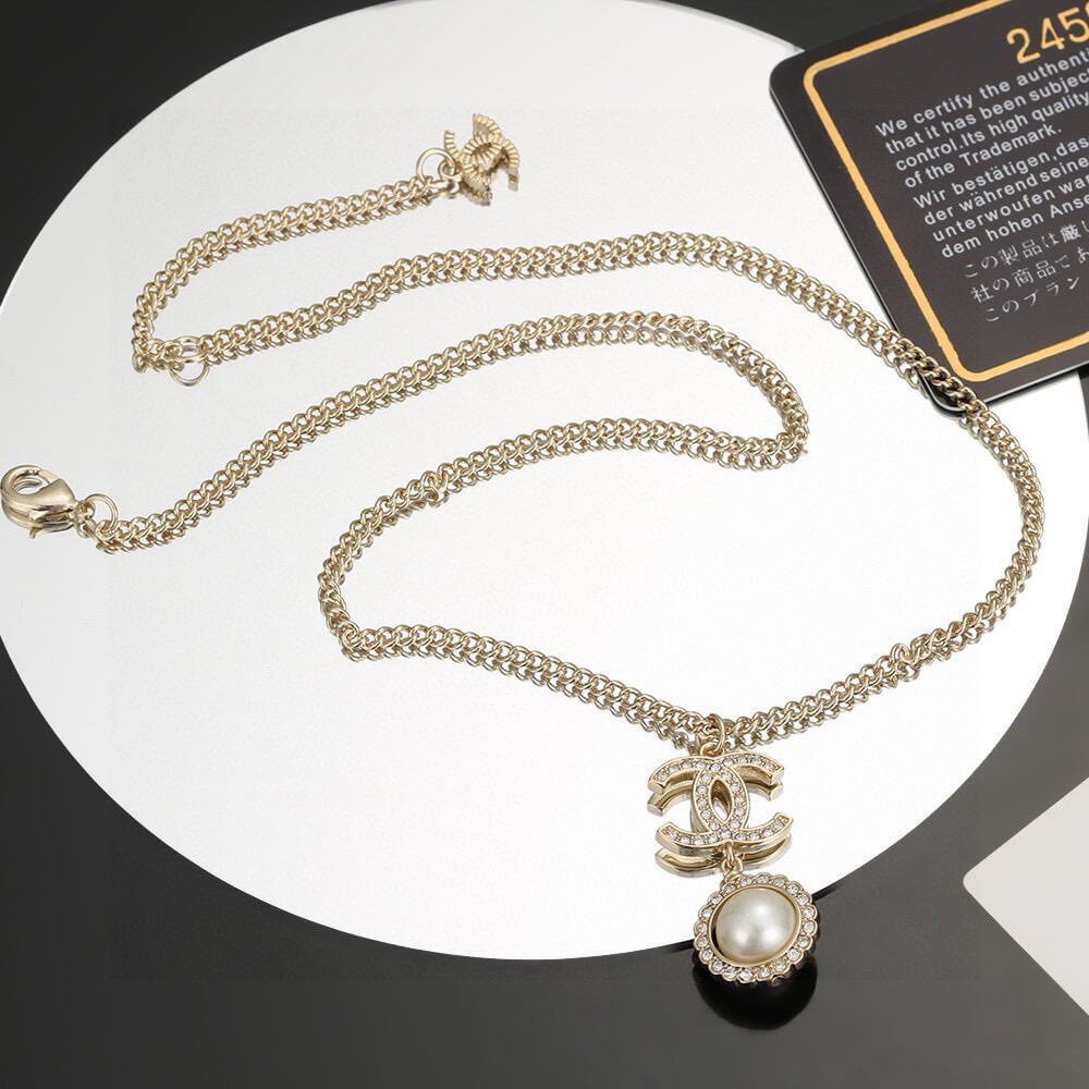 Ch**el NECKLACE