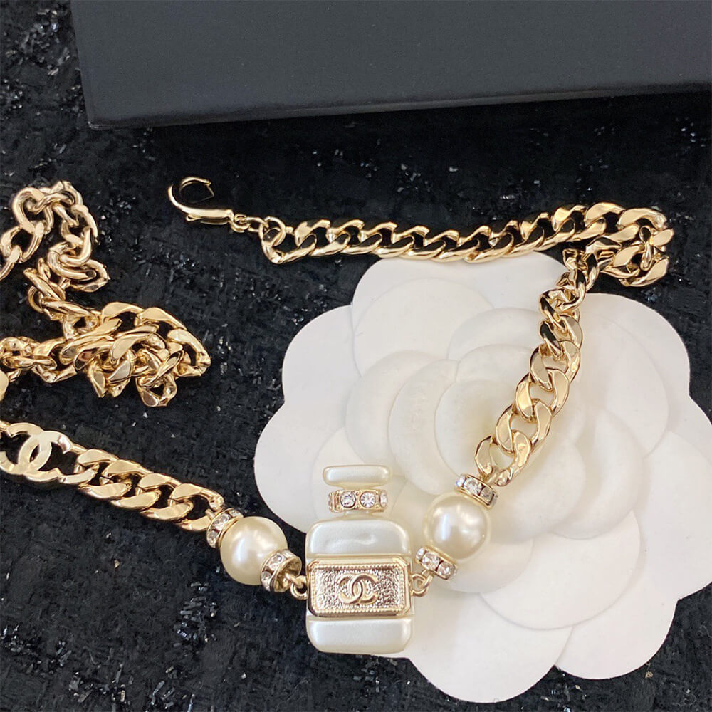Ch**el NECKLACE