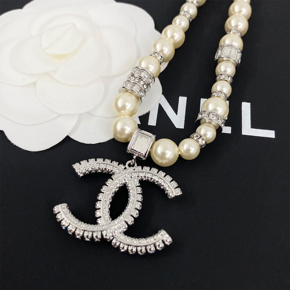 Ch**el NECKLACE
