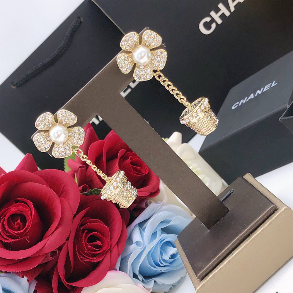 Ch**el D1am0nd EARRINGS