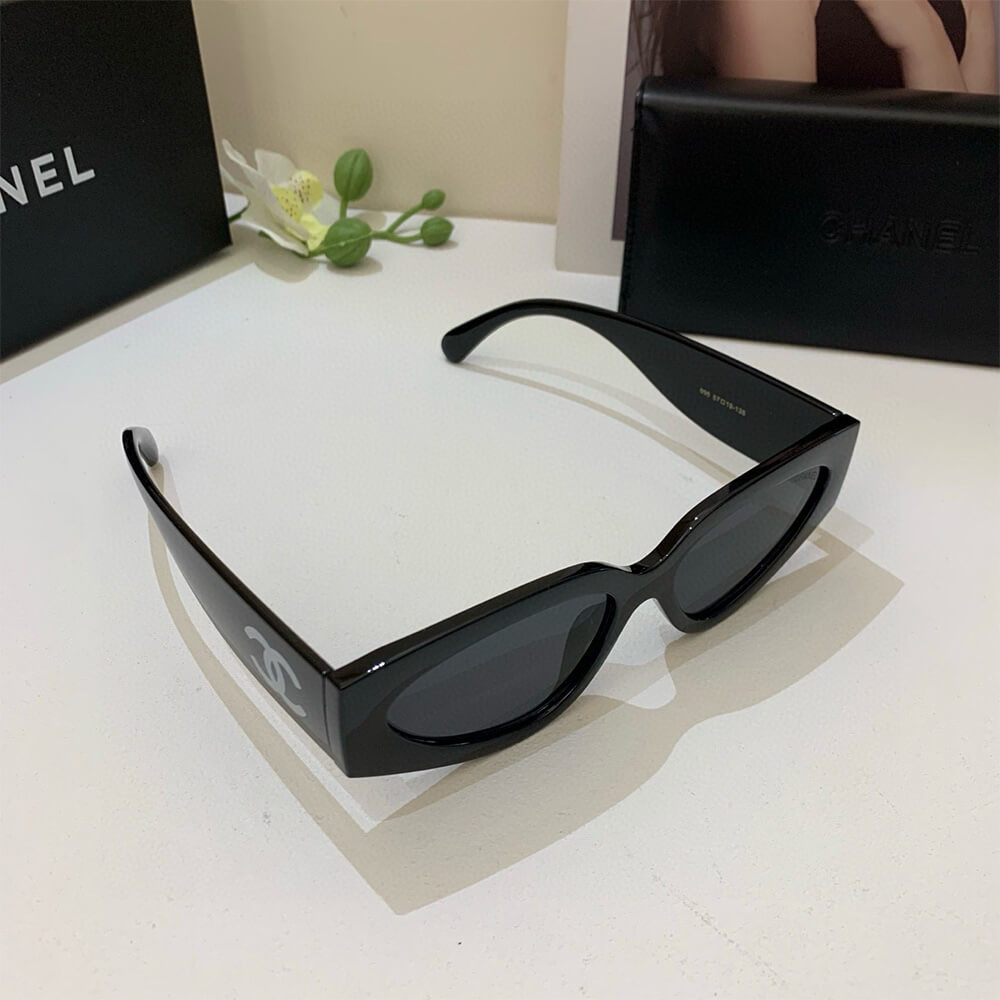 Ch**el SUNGLASSES