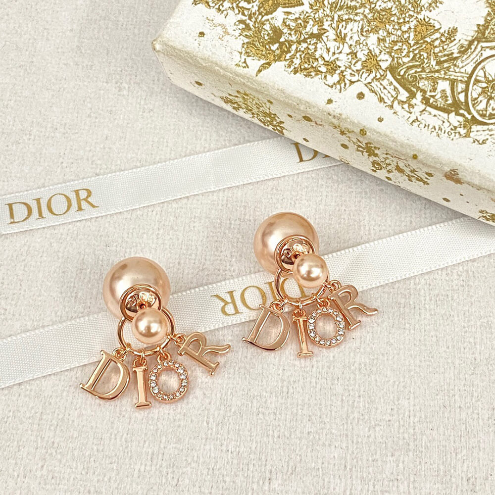 D10r PEARL EARRINGS
