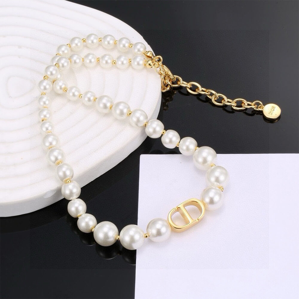 D10r PEARL Necklace