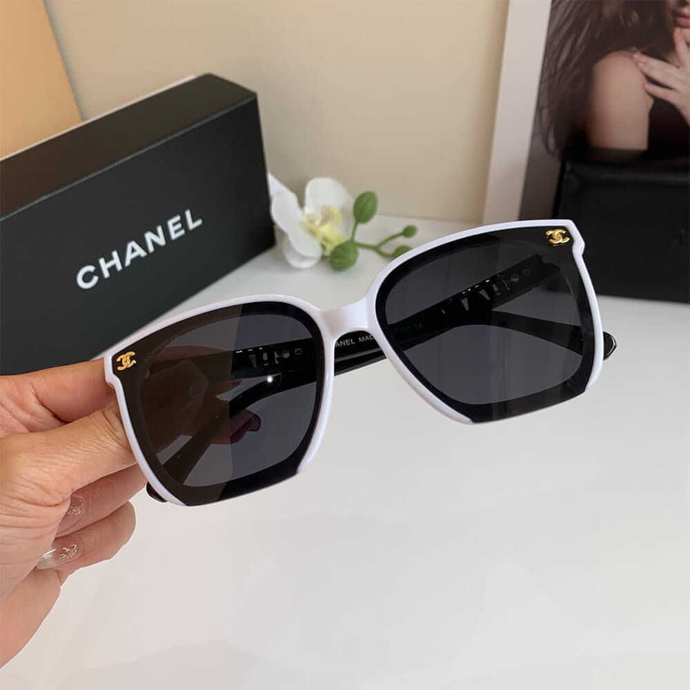 Ch**el SUNGLASSES