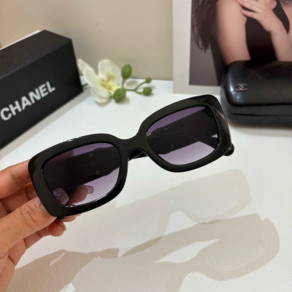 Ch**el SUNGLASSES