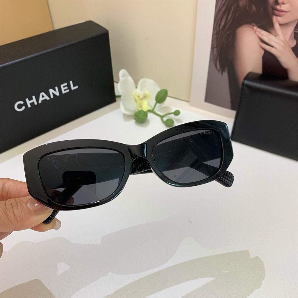 Ch**el SUNGLASSES