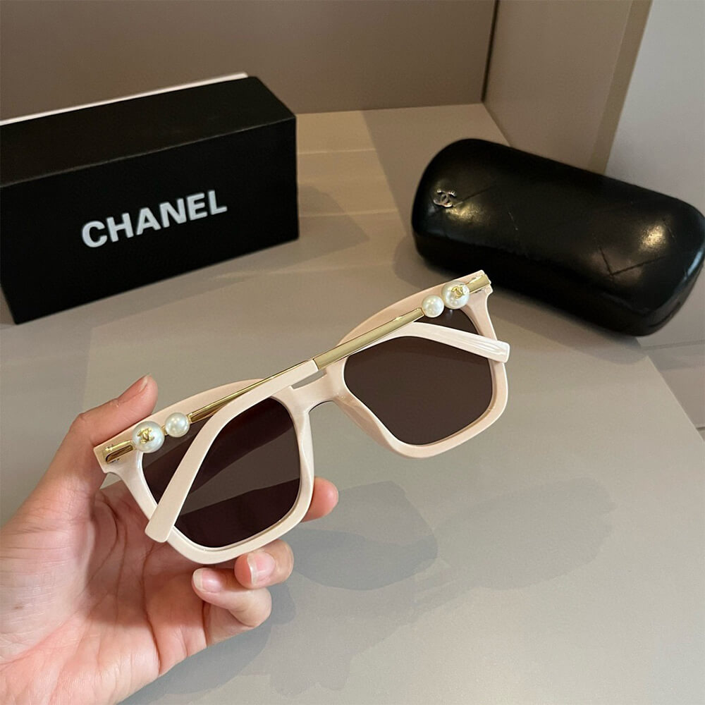Ch**el SUNGLASSES