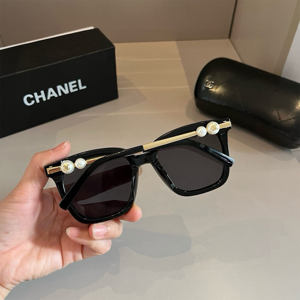 Ch**el SUNGLASSES