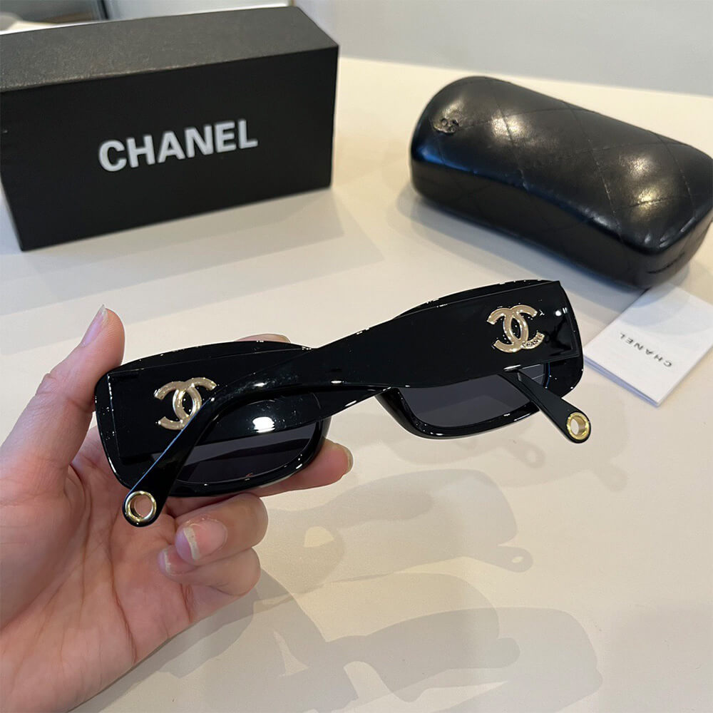 Ch**el SUNGLASSES