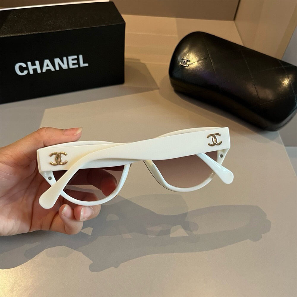 Ch**el SUNGLASSES