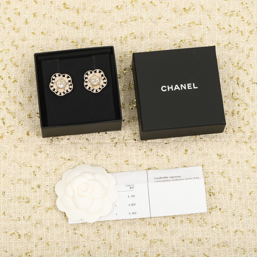 Ch**el D1am0nd EARRINGS