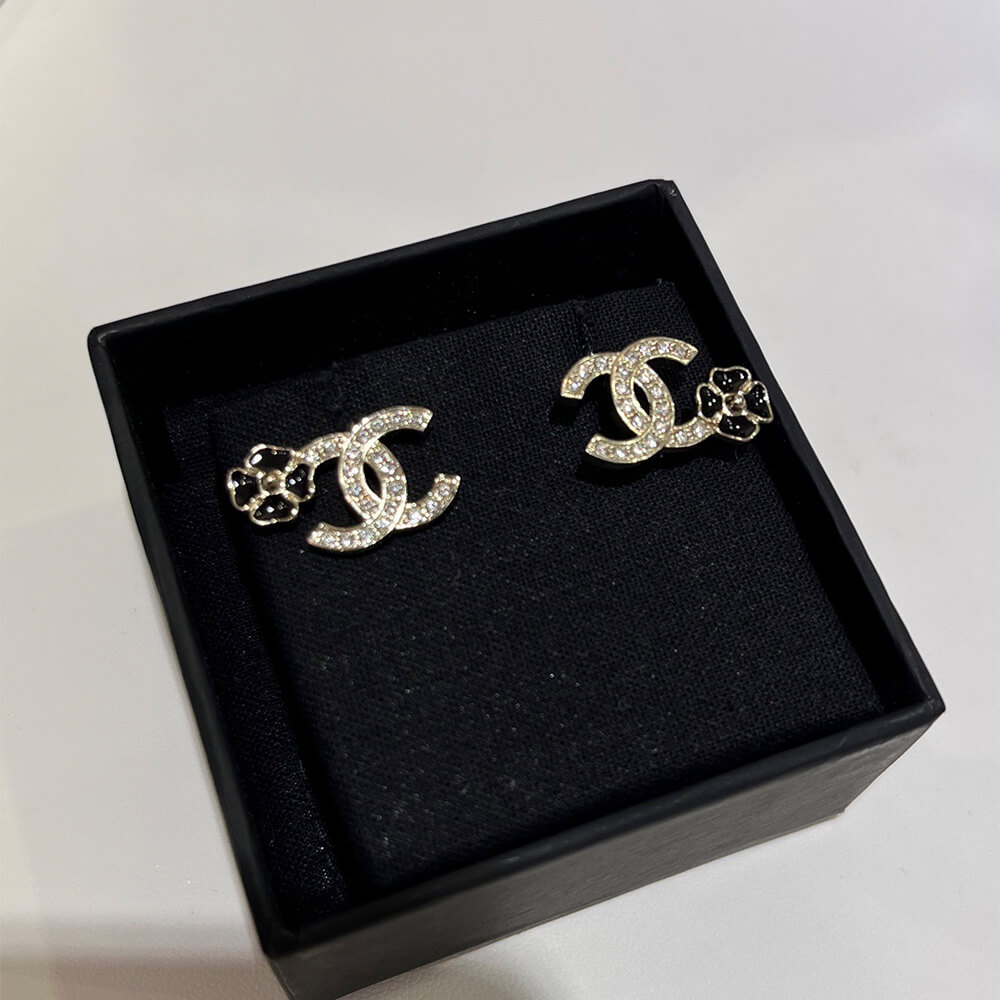 Ch**el D1am0nd EARRINGS