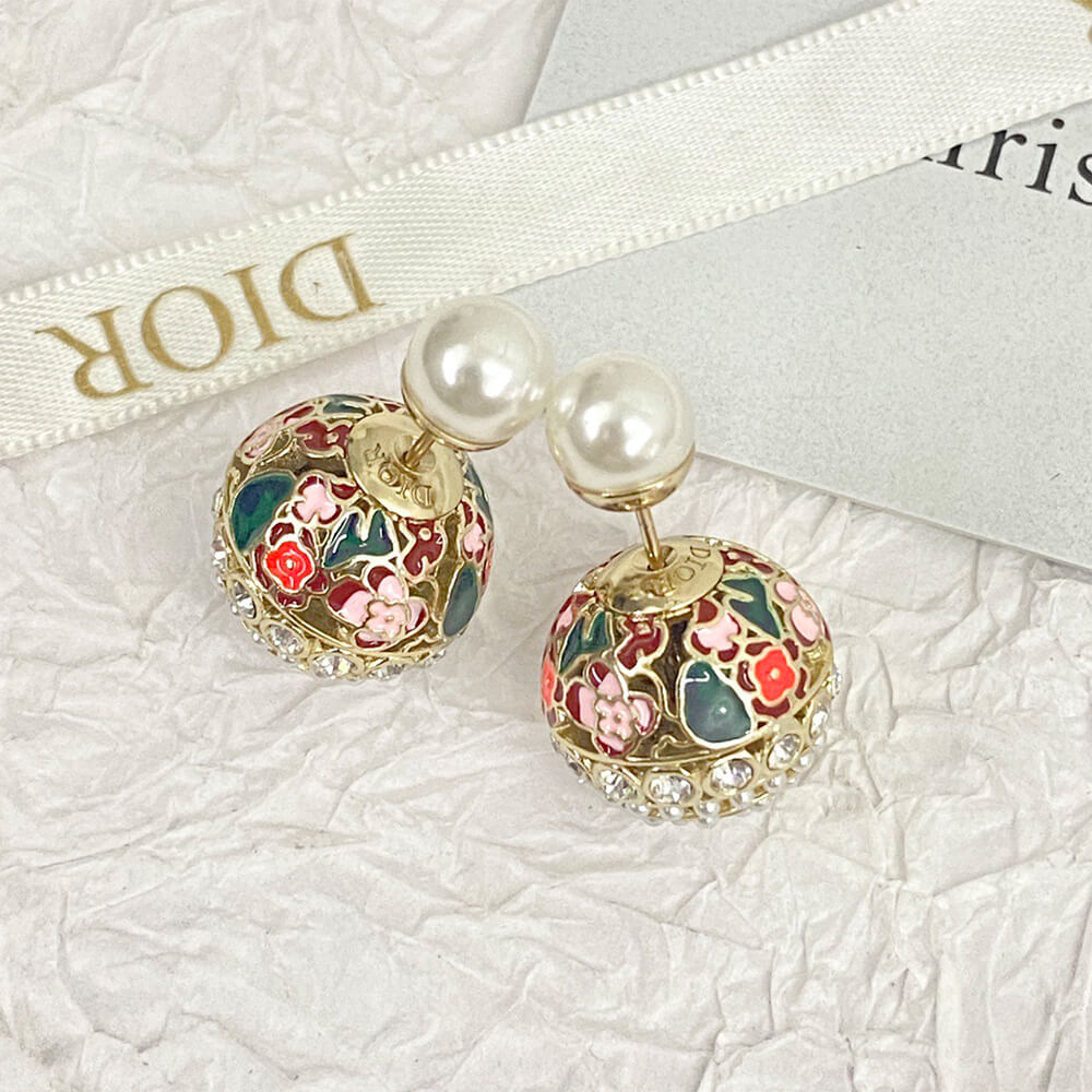 D10r EARRINGS