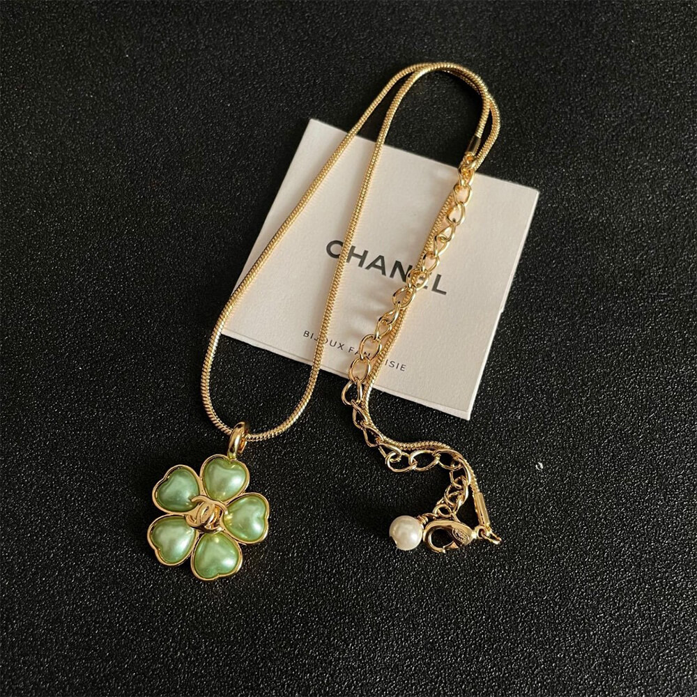 Ch**el Necklace