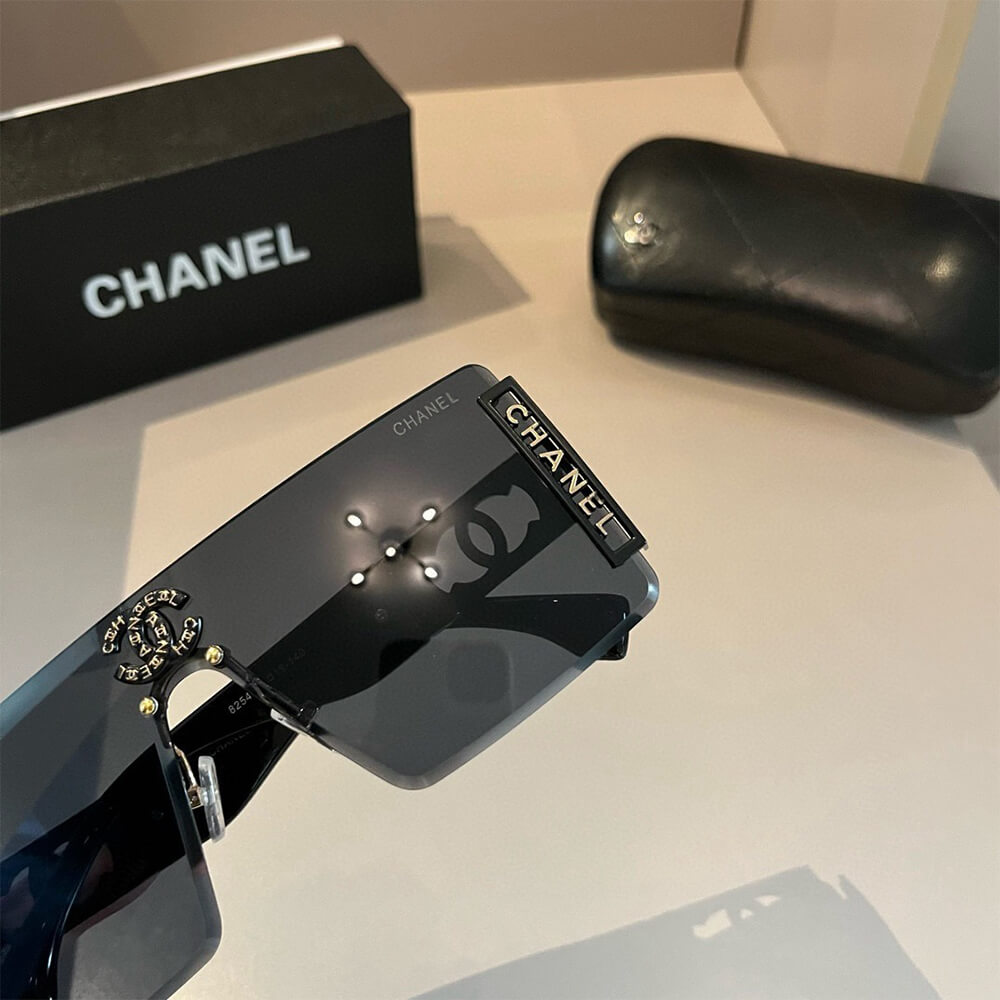 Ch**el SUNGLASSES