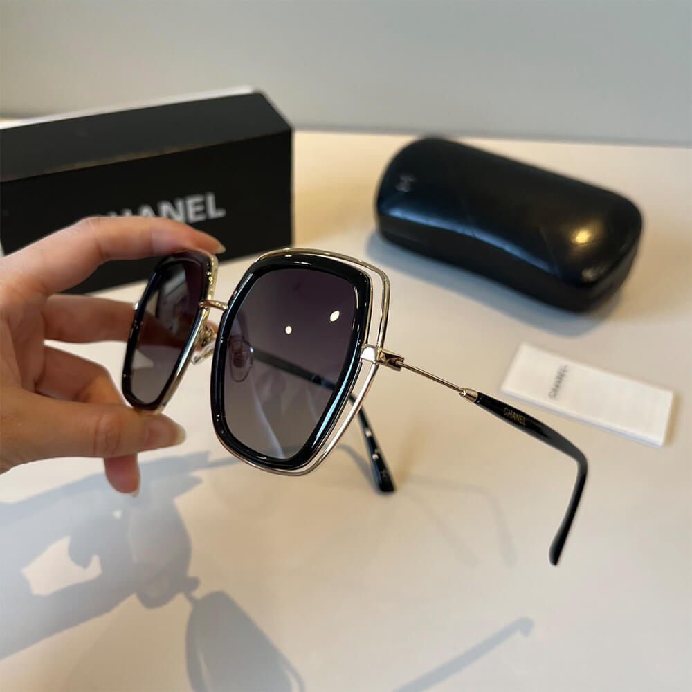 Ch**el SUNGLASSES