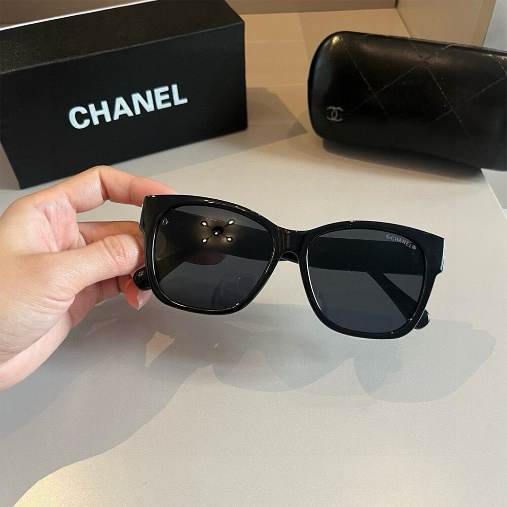 Ch**el SUNGLASSES