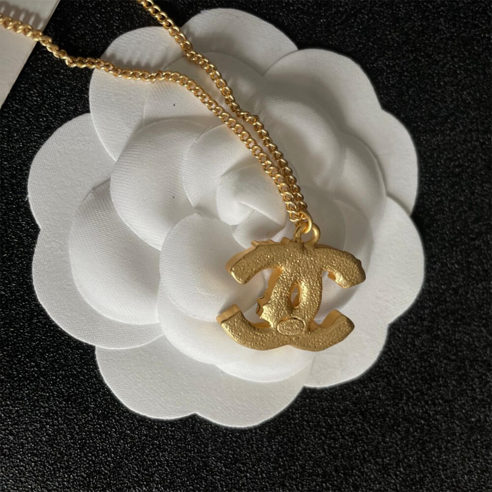 Ch**el Necklace