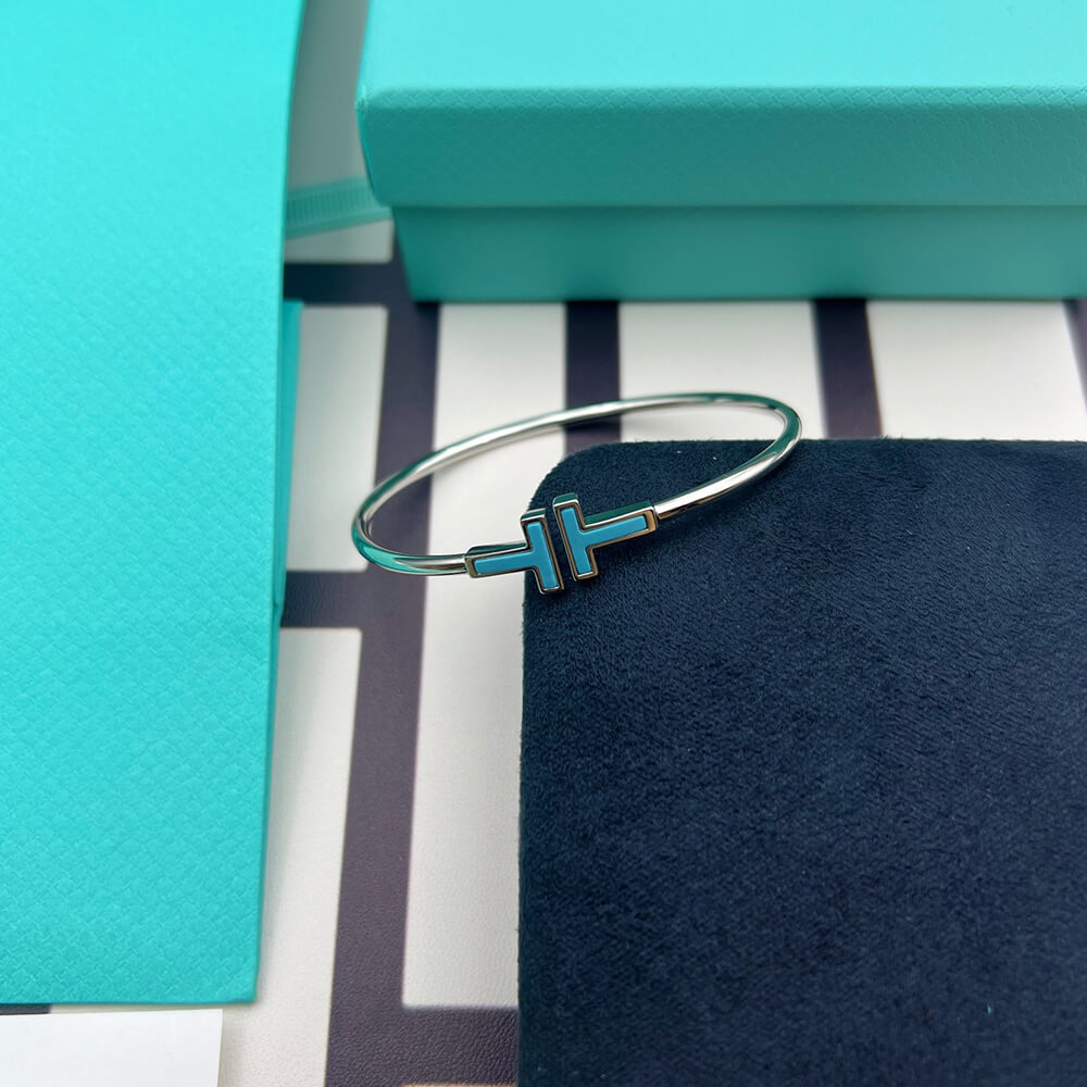 T*f*ny T Turquoise Wire Bracelet