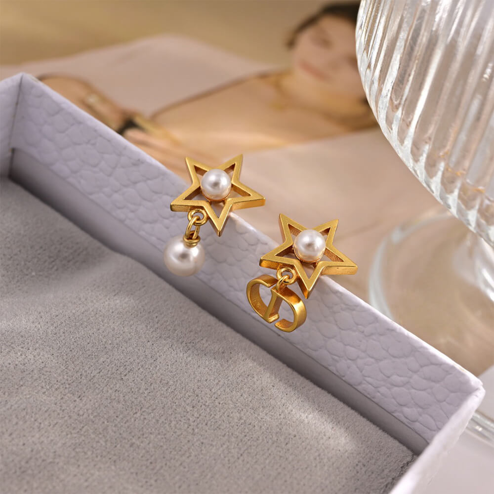 D10r EARRINGS