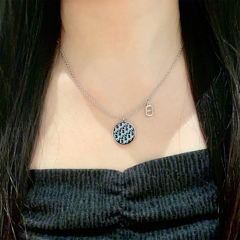 D10r Necklacel