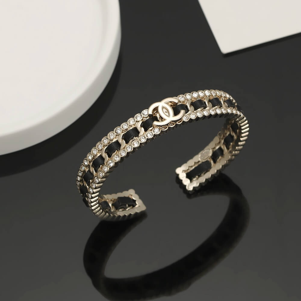 Ch**el bracelet