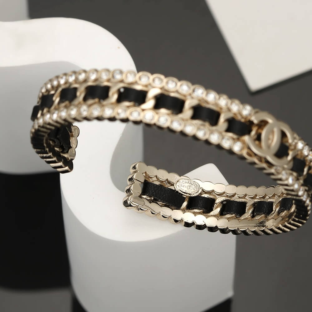 Ch**el bracelet