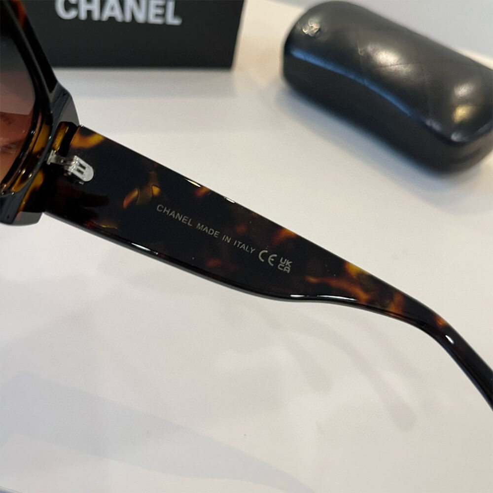Ch**el SUNGLASSES