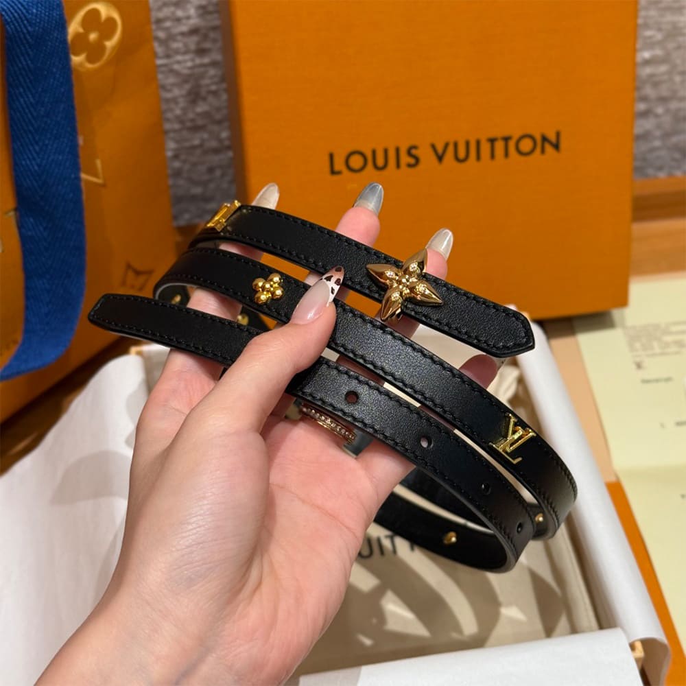 LV Mini Flowergram Studs 15mm Leathert