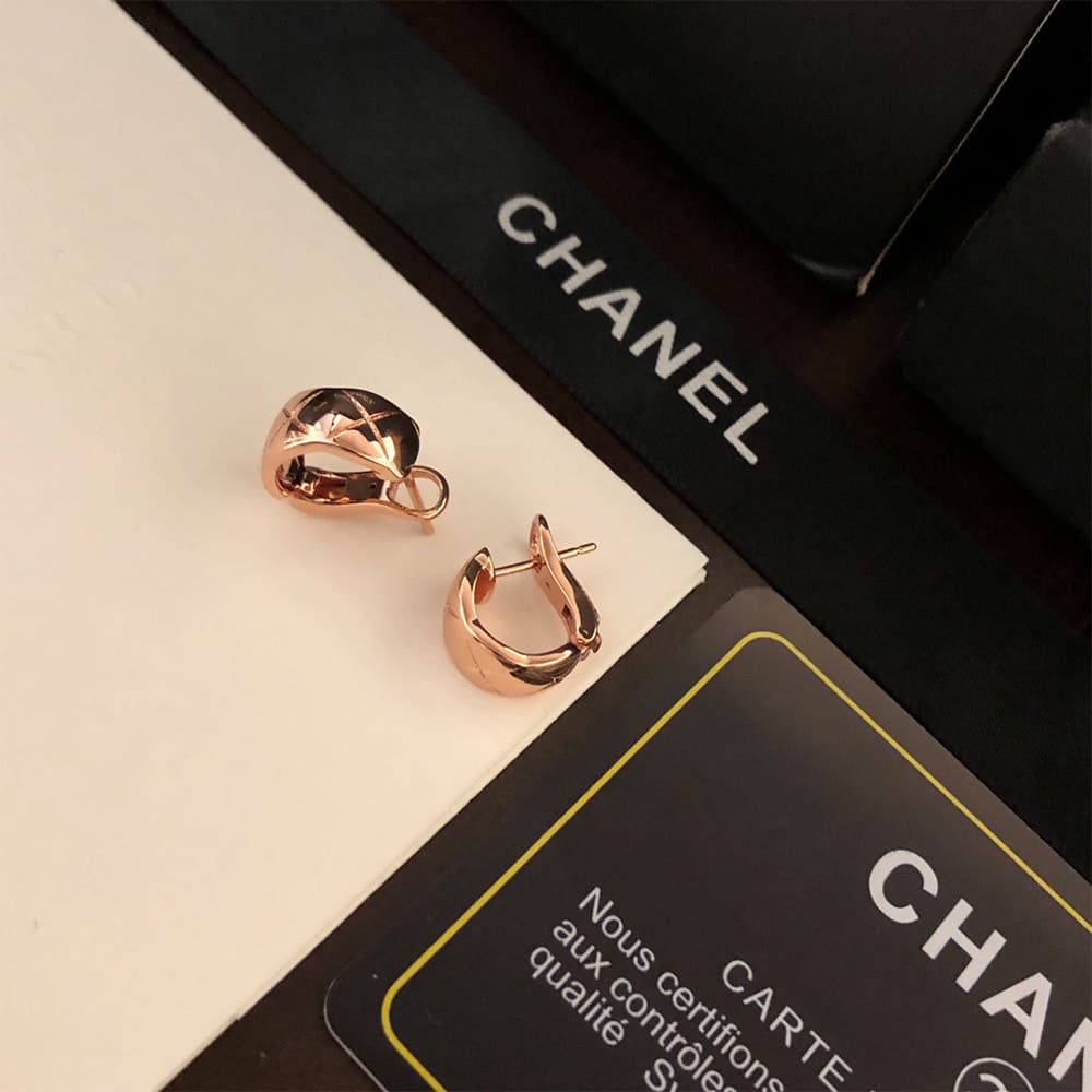 Ch**el COCO CRUSH EARRINGS