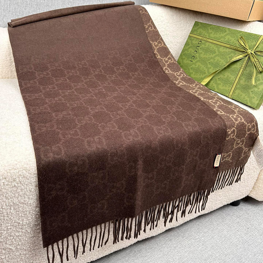 Gv*cl GG cashmere scarf
