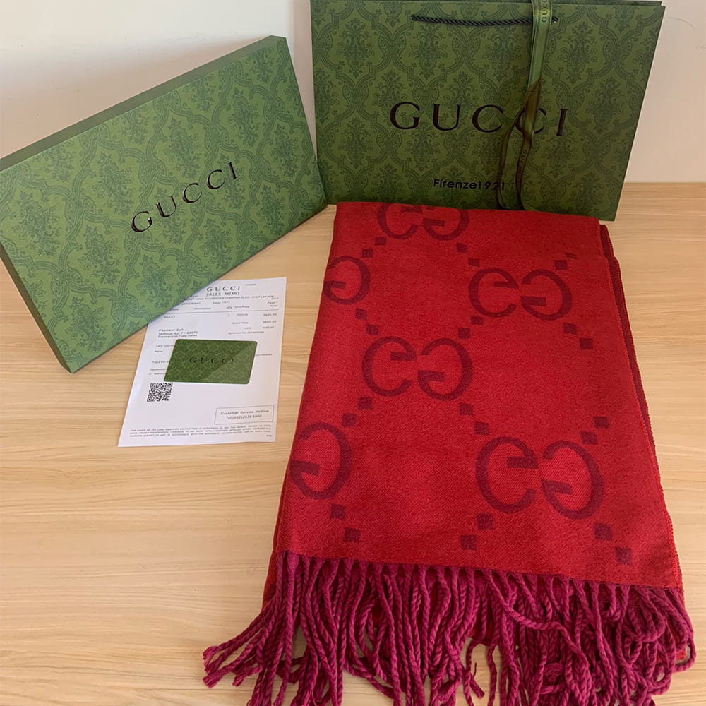 Gvc*1 GG wool jacquard scarf