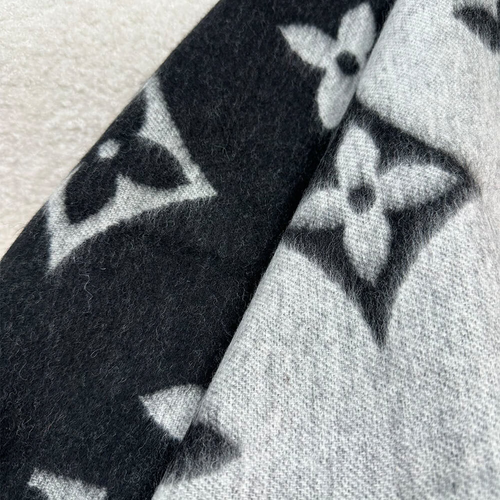 LV Reykjavik Scarf
