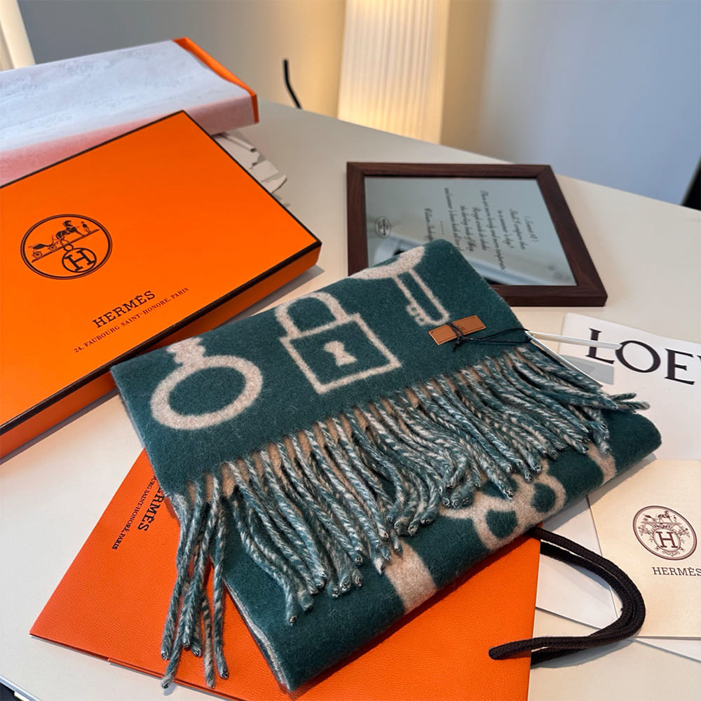 H**me5 Casaque Porte-Clefs Scarf