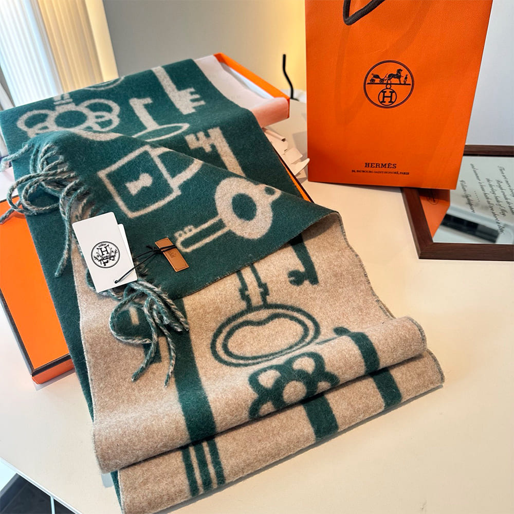 H**me5 Casaque Porte-Clefs Scarf