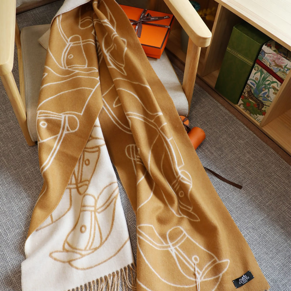 H**me5 Casaque Entrelacs Equestres scarf