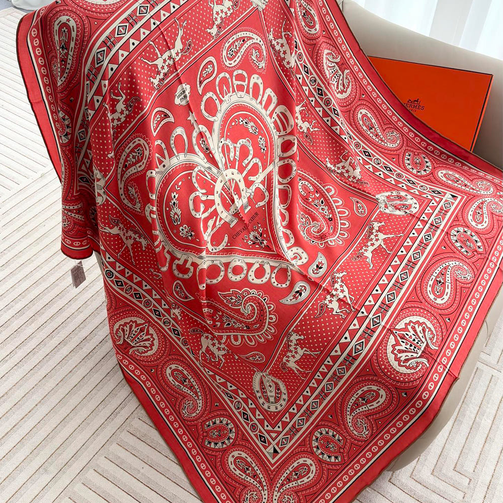 H**me5 Cheval de Coeur Bandana shawl 140