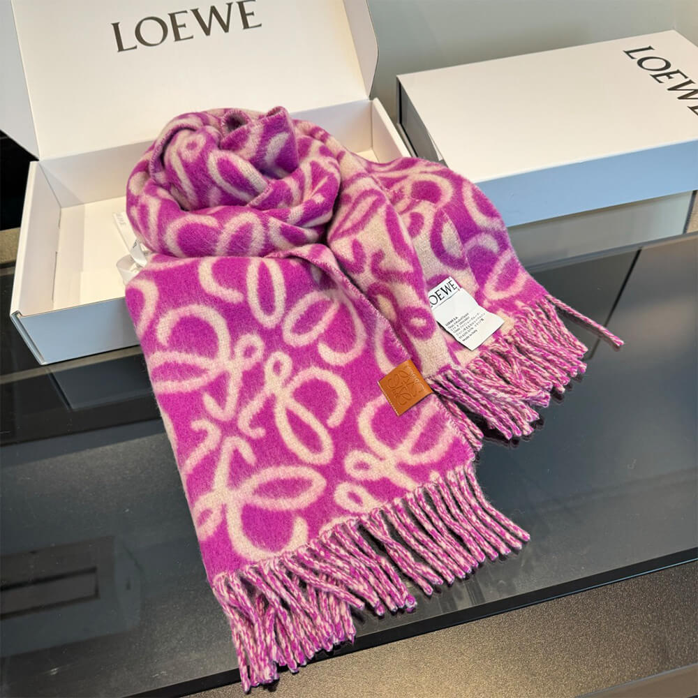 L0ew* Anagram scarf