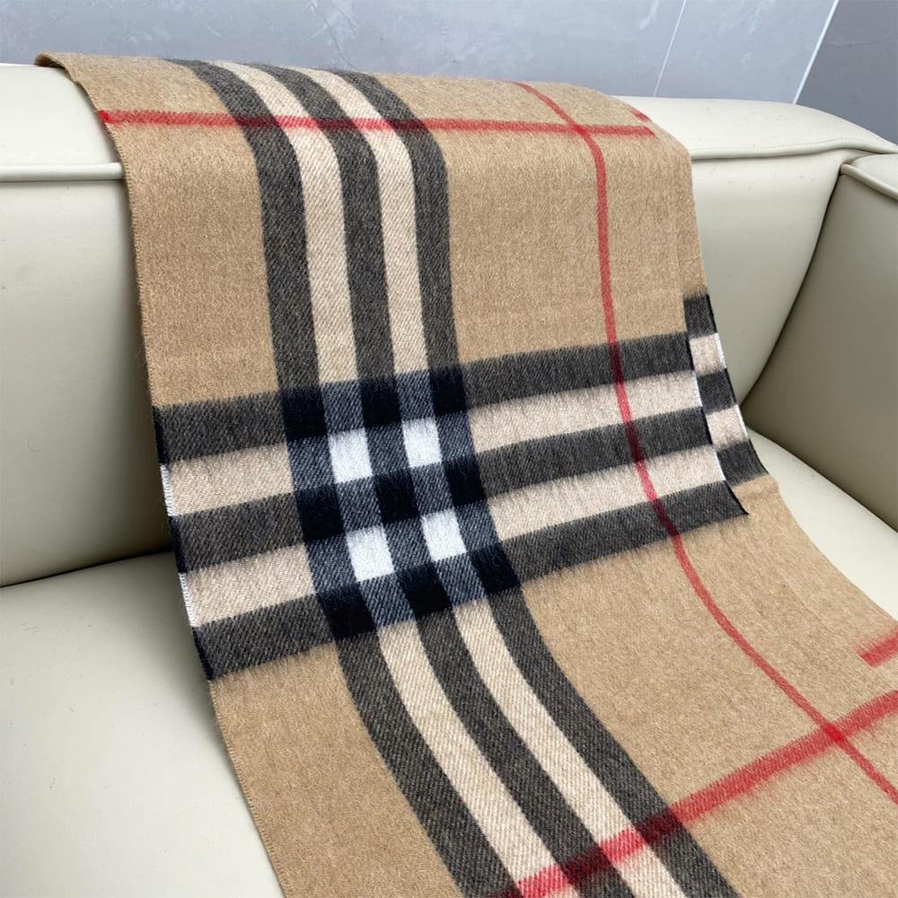 Bv*b*rry Check Cashmere Scarf