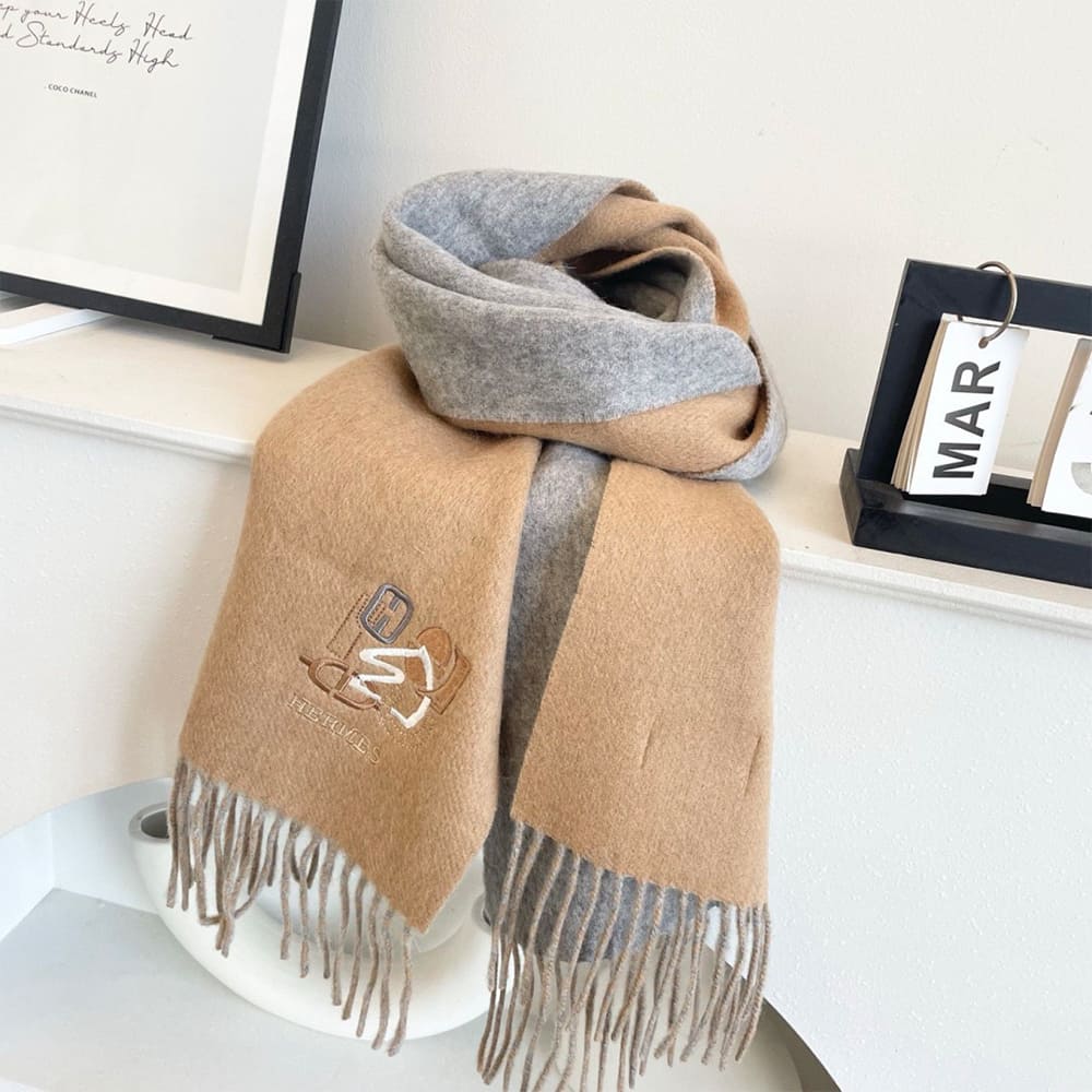 H**me5 Recto-Verso PM H Puzzle Scarf