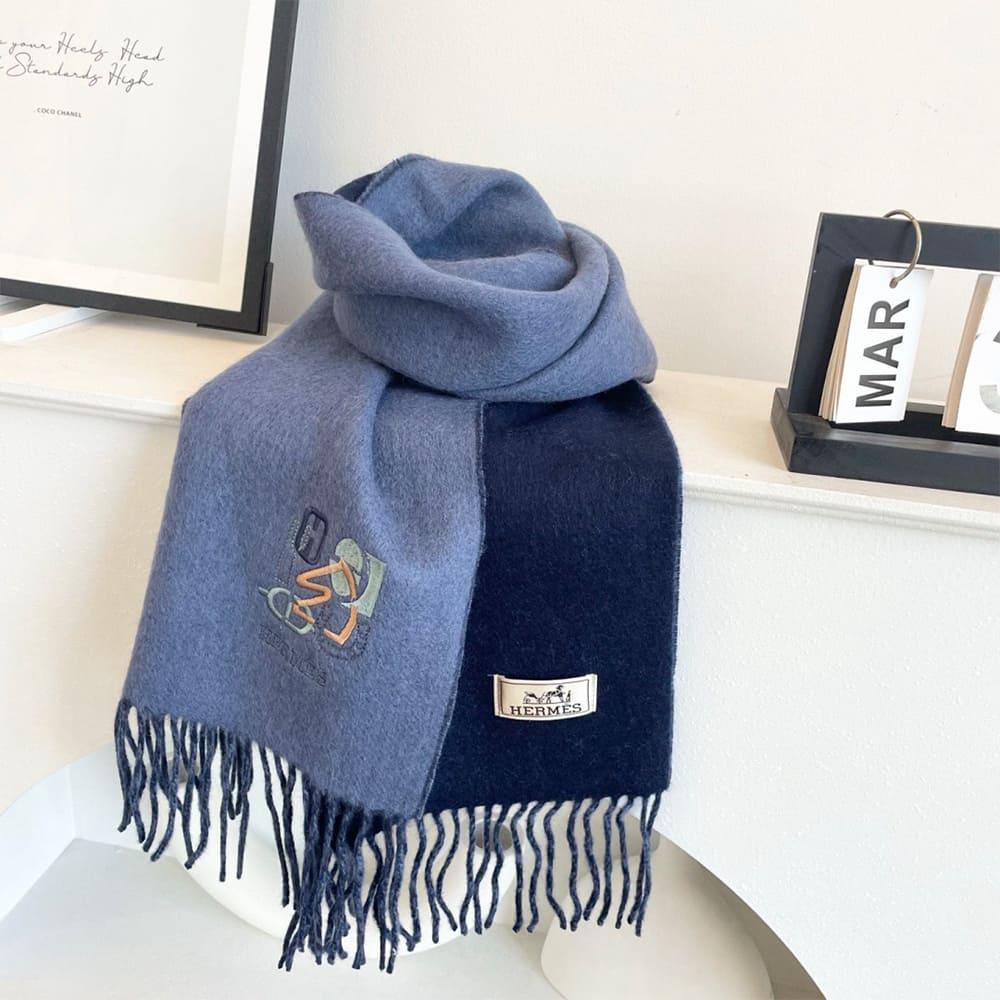 H**me5 Recto-Verso PM H Puzzle Scarf