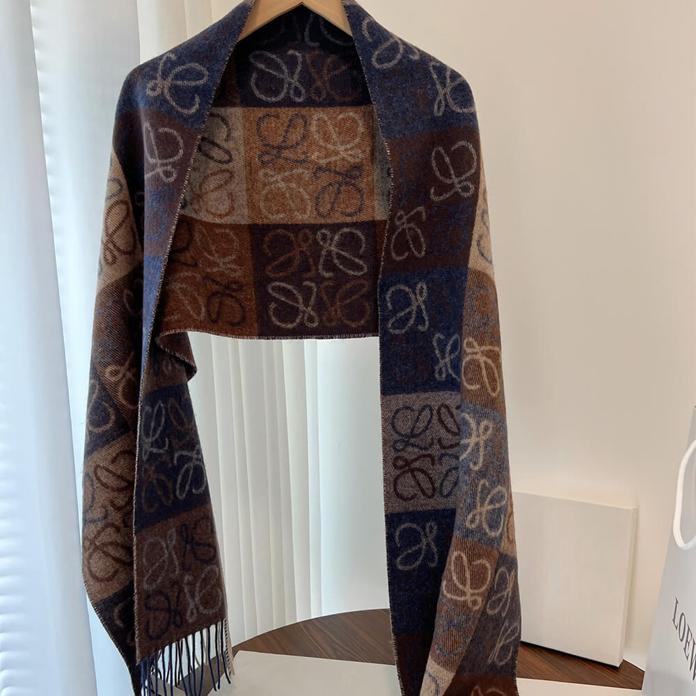 L0ew* Scarf in wool and cashmere