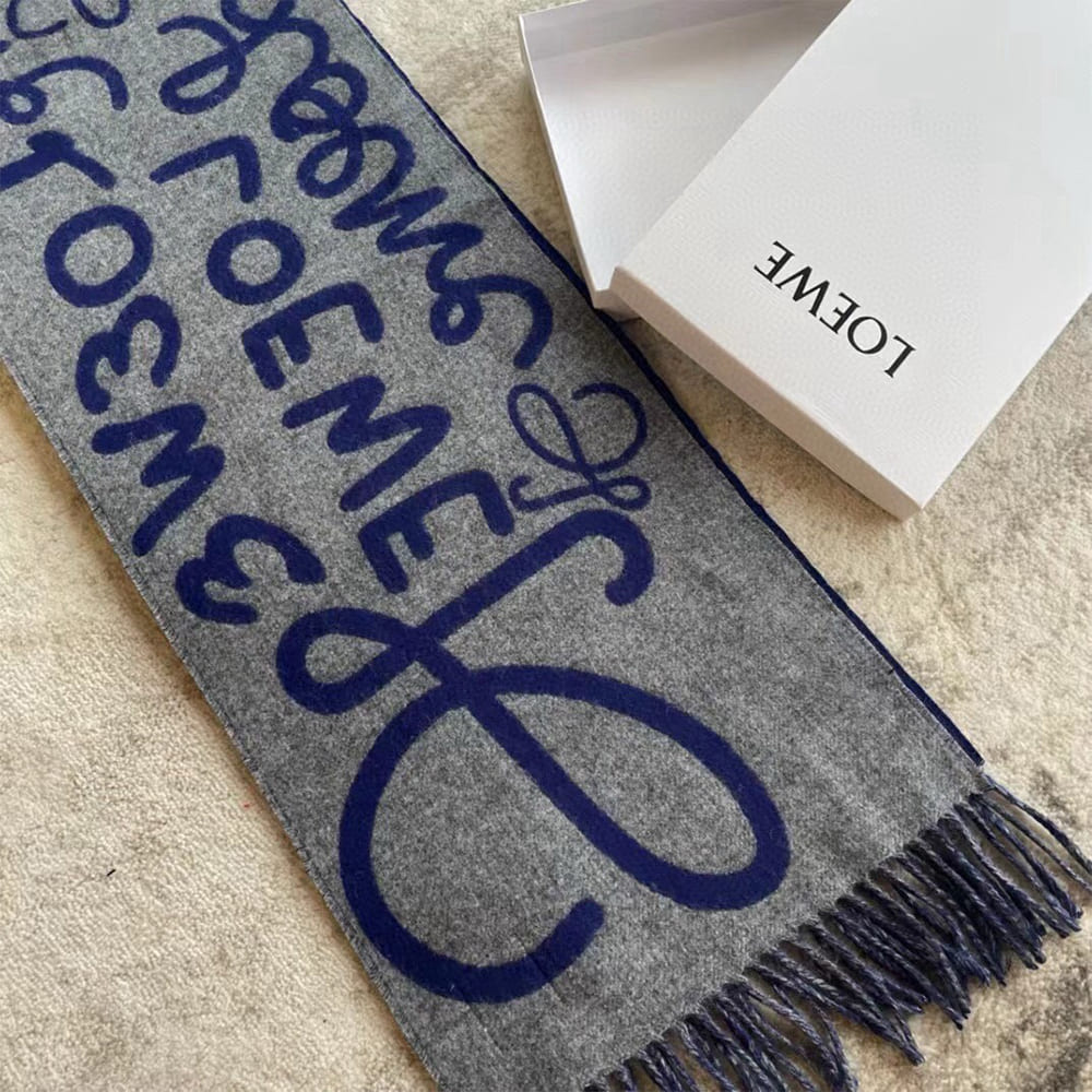 L0ew* Scarf in wool and cashmere
