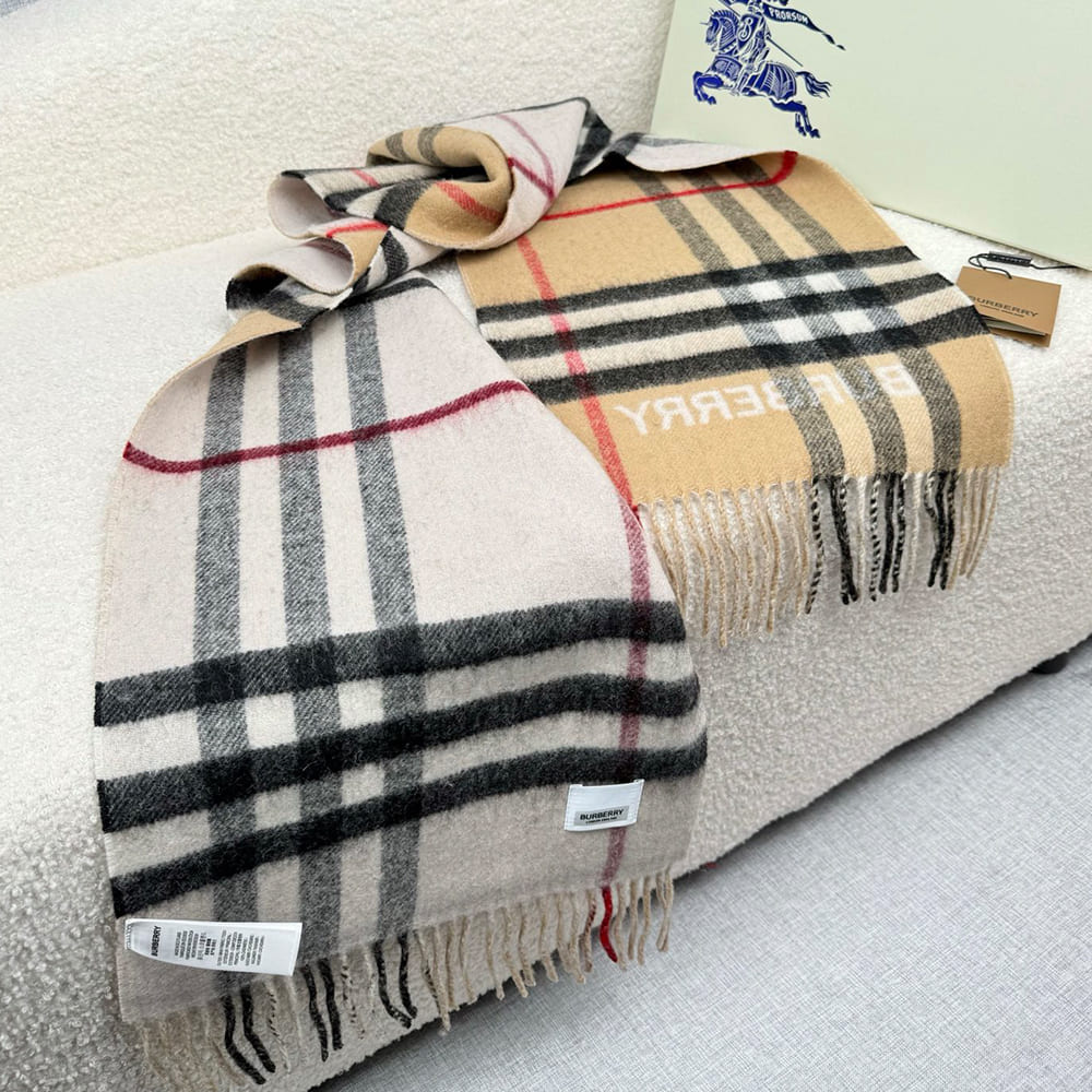 Bv*b*rry Contrast Check Cashmere Scarf