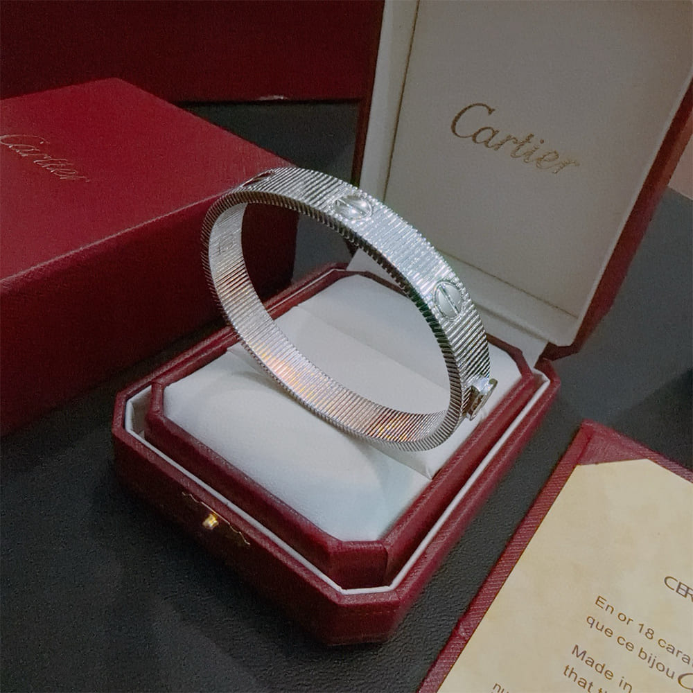 Ca*t1er LOVE Unlimited Bracelet