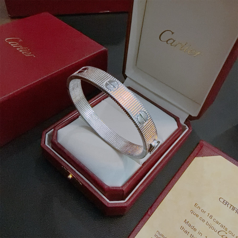 Ca*t1er LOVE Unlimited Bracelet