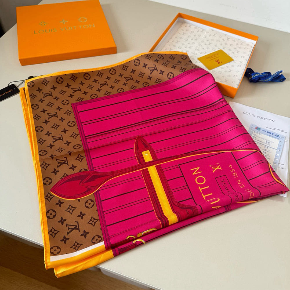 LV My Neverfull Square 90