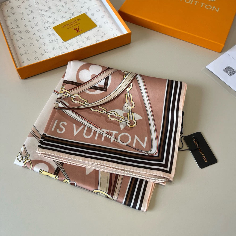 LV Ultimate Monogram Square 90