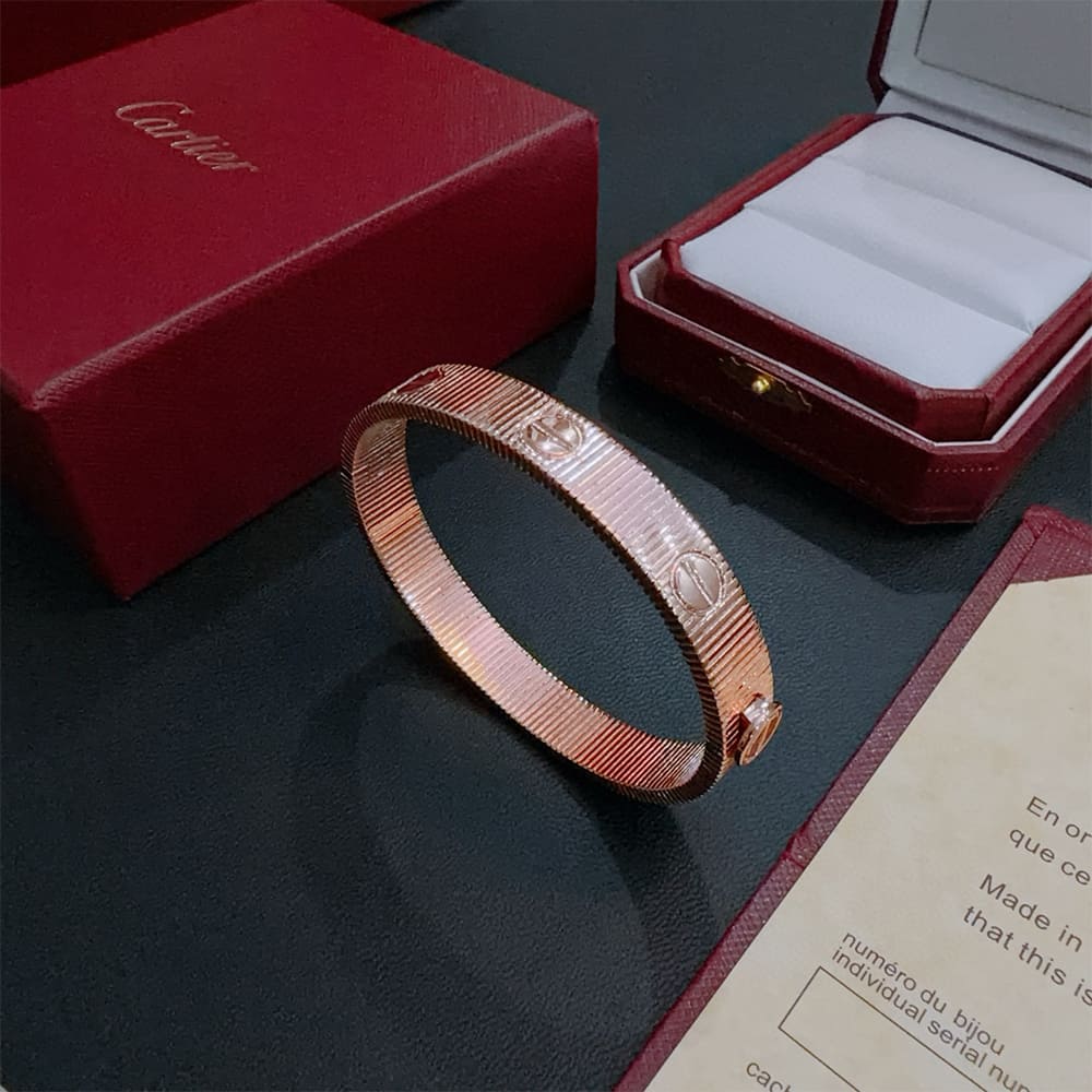 Ca*t1er LOVE Unlimited Bracelet